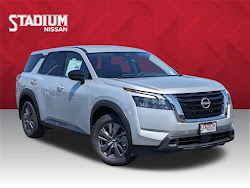 2024 Nissan Pathfinder S