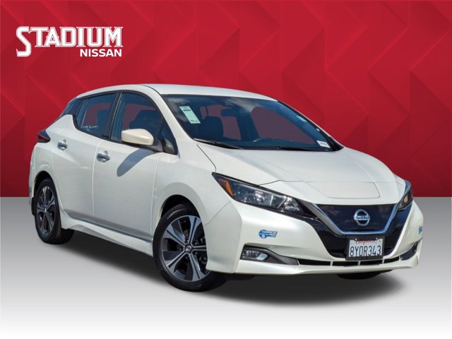 2022 Nissan LEAF SV