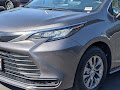 2023 Toyota Sienna LE