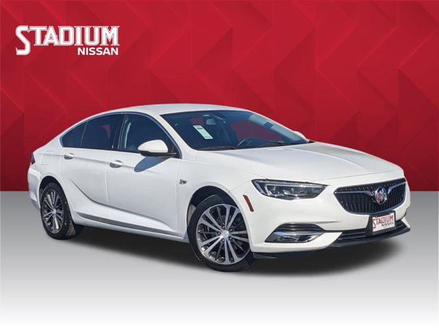 2018 Buick Regal Sportback Essence